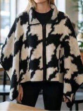 French Connection Black & Cream Houndstooth Zip Poncho